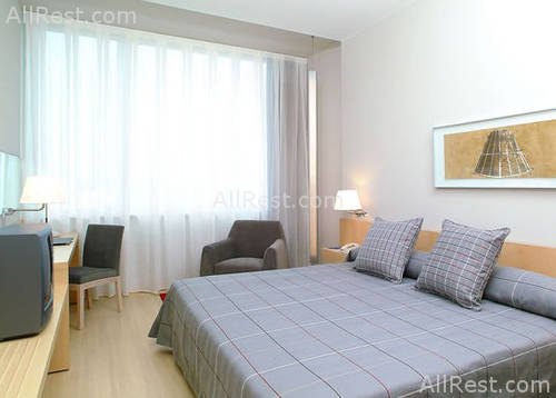 Tryp Barcelona Aeropuerto 3